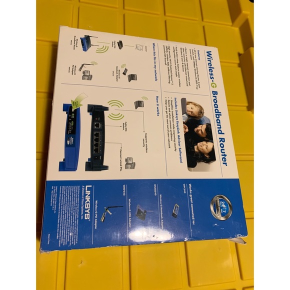 Linksys WRT54G Router (EUC) - Picture 2 of 5